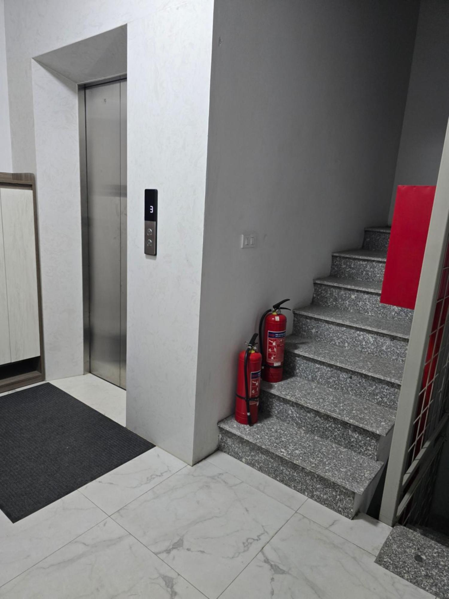 Pham Dong, Ha Noi Apartment