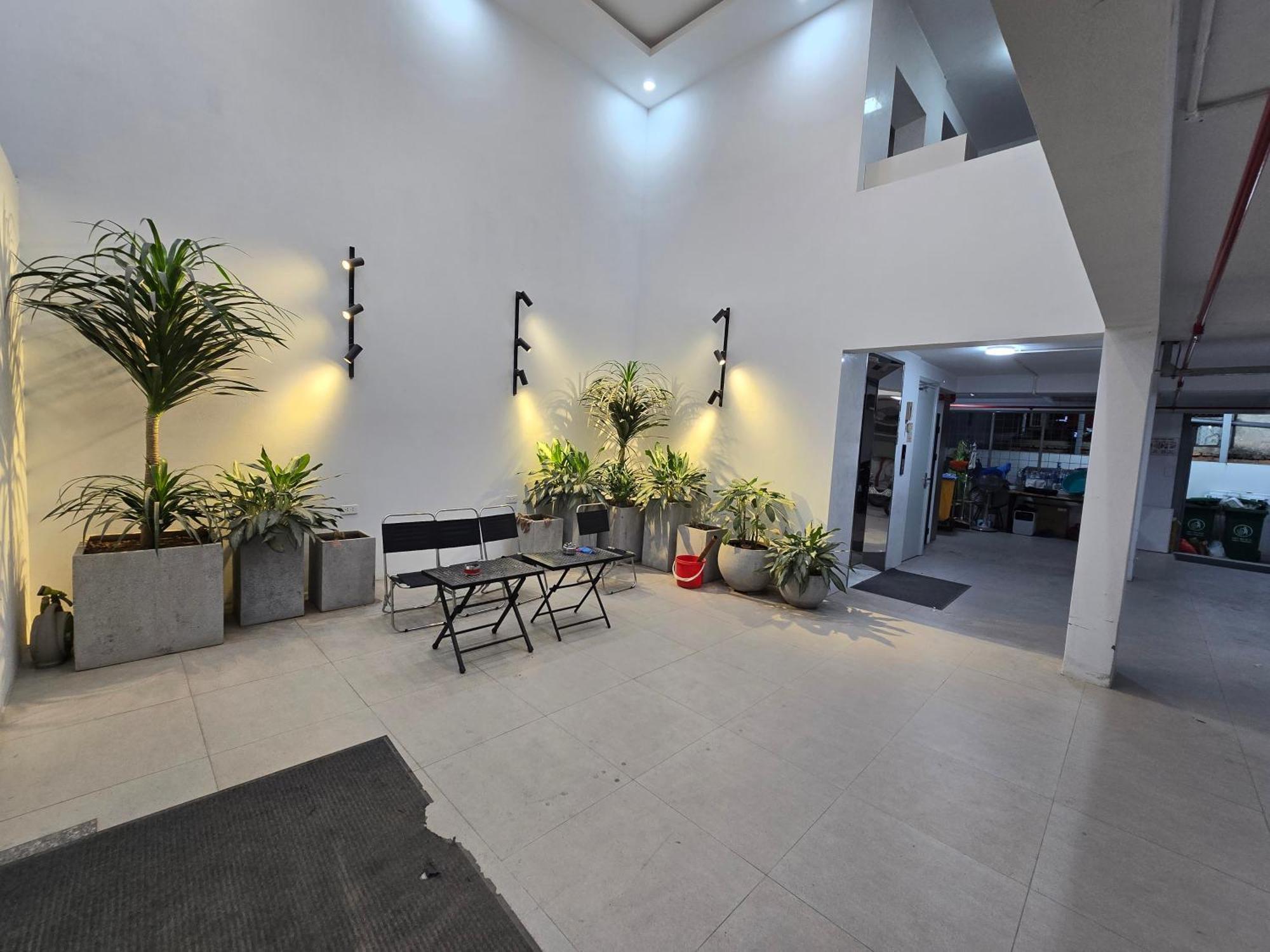 Apartment Pham Dong, Ha Noi *